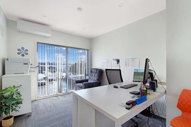 89 Henderson Valley Road Henderson_15