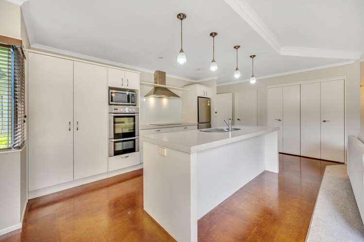 90 Russell Robertson Drive_1