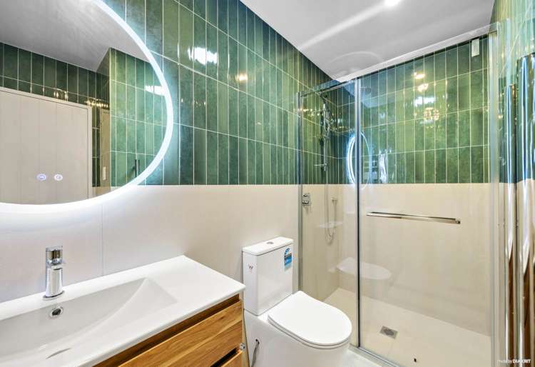 11D Rene Place Sunnyhills_14