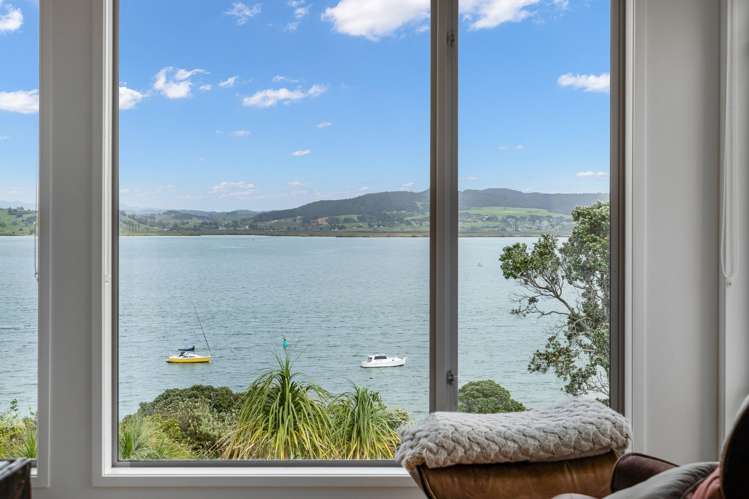 1 Munro Street Onerahi_13