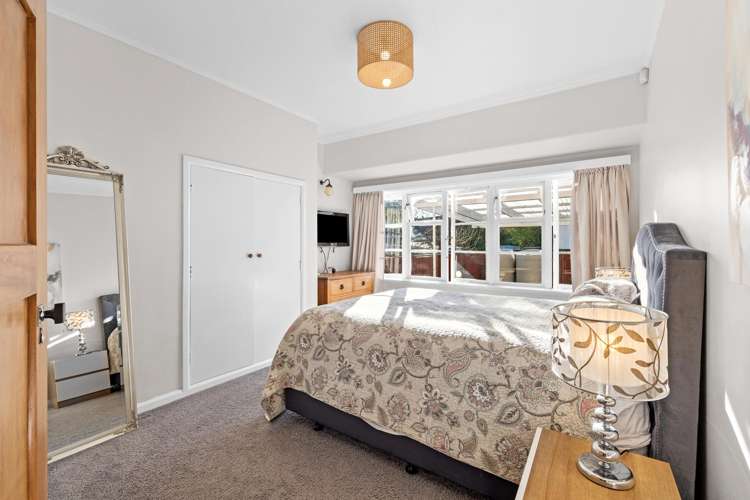 79 Savage Crescent West End_5