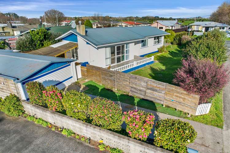 2 Rhonda Avenue Deanwell_11