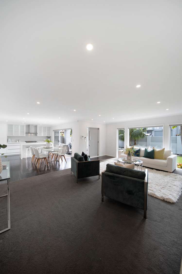 1/7 Morrow Avenue Bucklands Beach_36