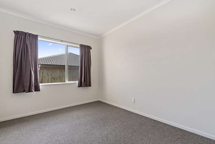 57 Carroll Place Owhata_15