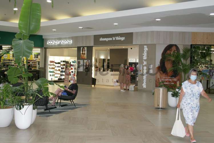 Shop 3.14/719 Whangaparaoa Road Stanmore Bay_4