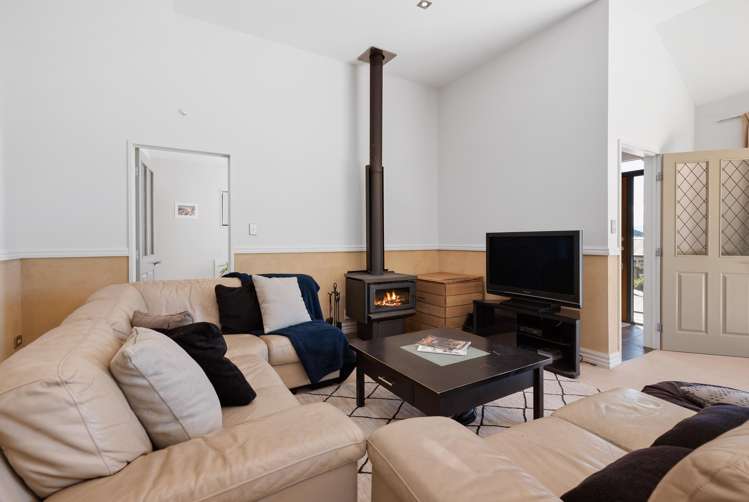 22 Greenstone Place Fernhill/Sunshine Bay_17