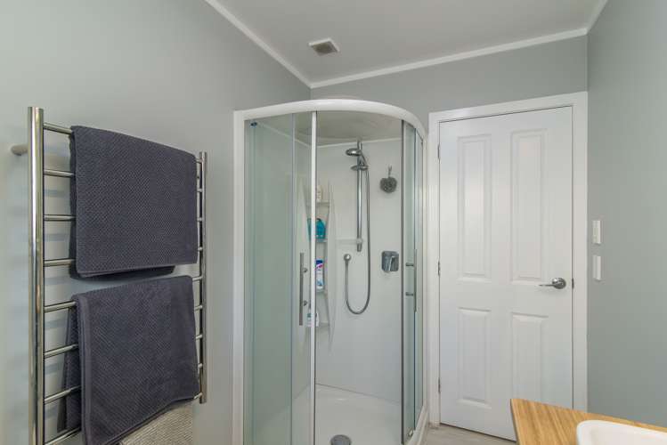 116 Seaview Road Paraparaumu Beach_11