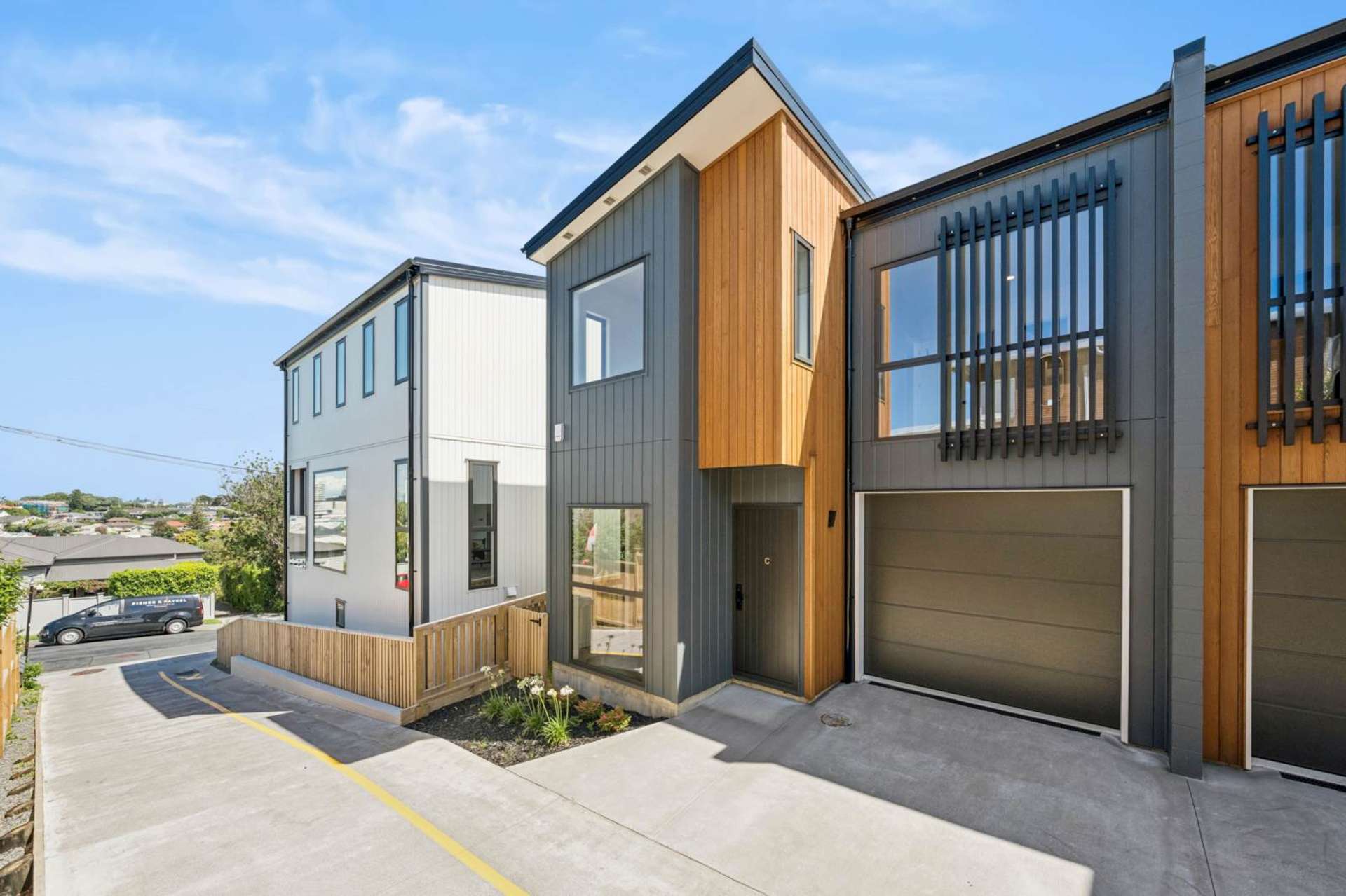 2C Rangitoto Terrace Milford_0