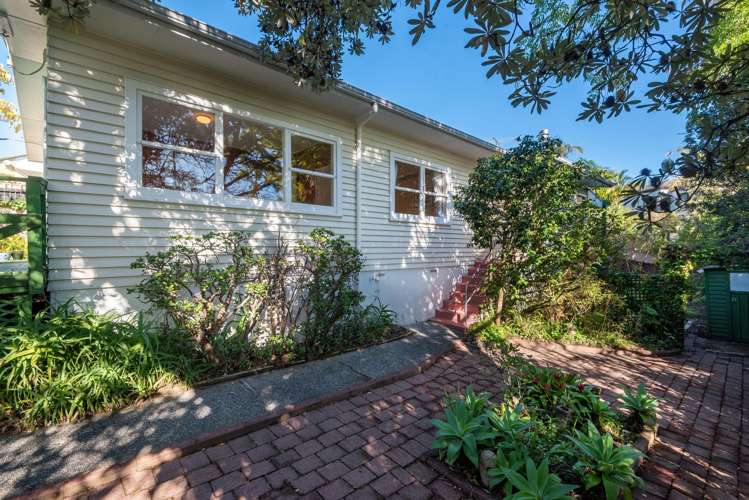 64 County Road Torbay_19