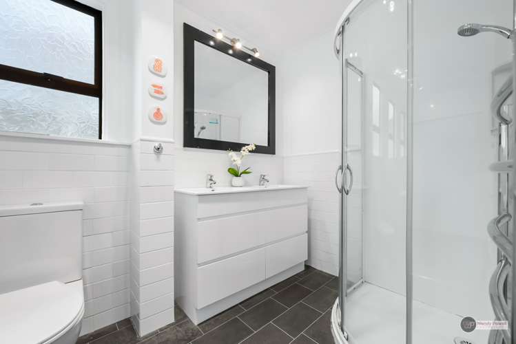 61 Shearer Crescent Naenae_11