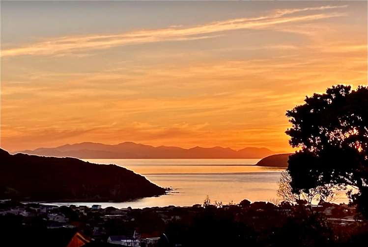 109a Gloaming Hill Titahi Bay_2