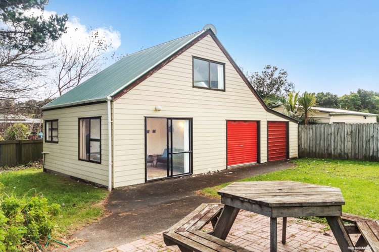 5 Cordyline Road Port Waikato_7