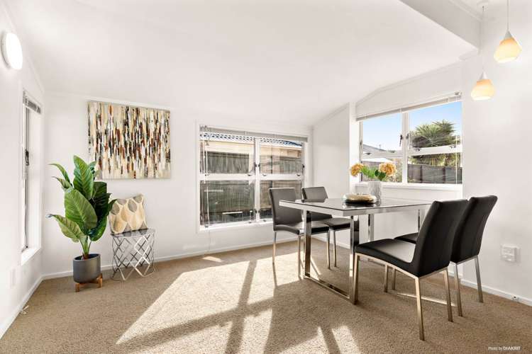 2/9 Buxton Street Point Chevalier_5