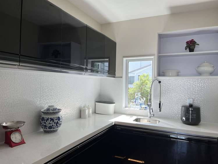 17 Limmer Place Browns Bay_4