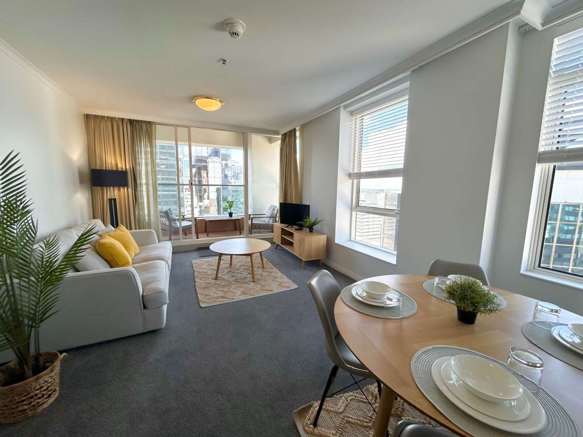 1807/8 Albert Street Auckland Central_0