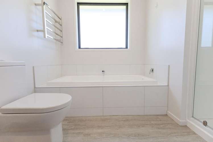 8 Holly Robinson Place Hokitika_22