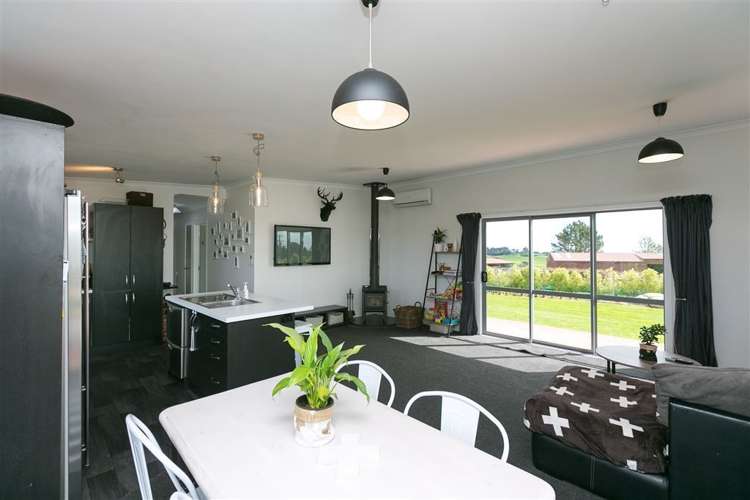 281 Upland Road Tarurutangi_24