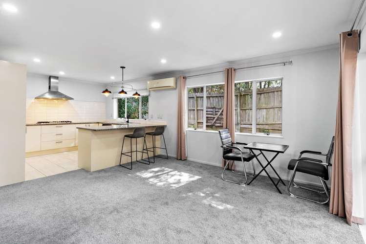 25 Speyside Crescent Flat Bush_8