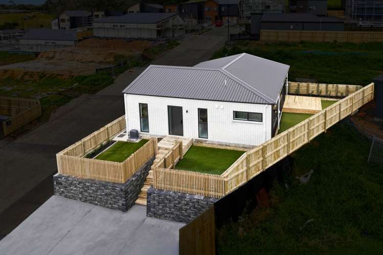 7 Harakeke Lane Orewa_21