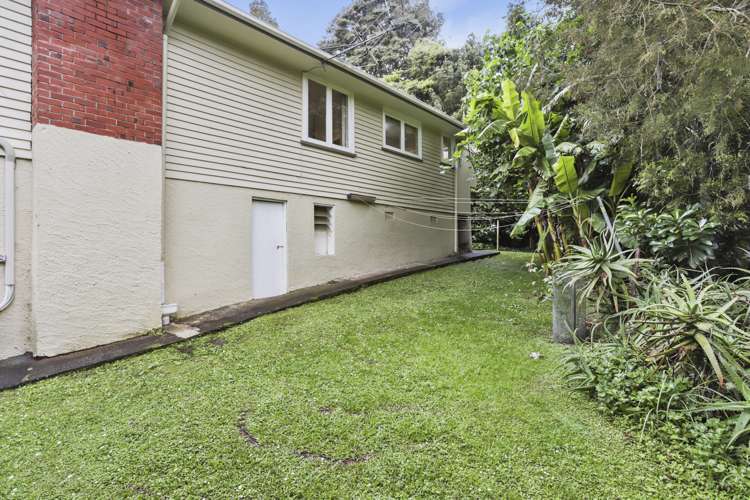 2 York Road Titirangi_5
