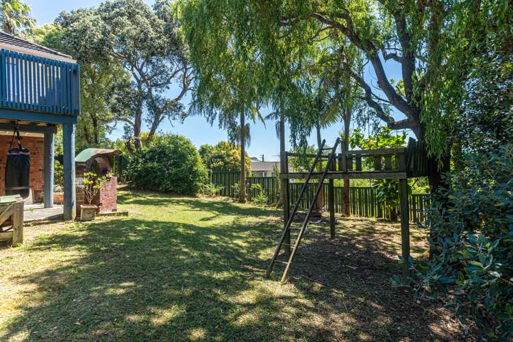 192 Methuen Road New Windsor_17