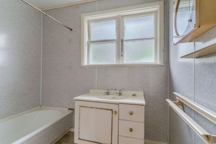 44 Brighton Road Green Island_15