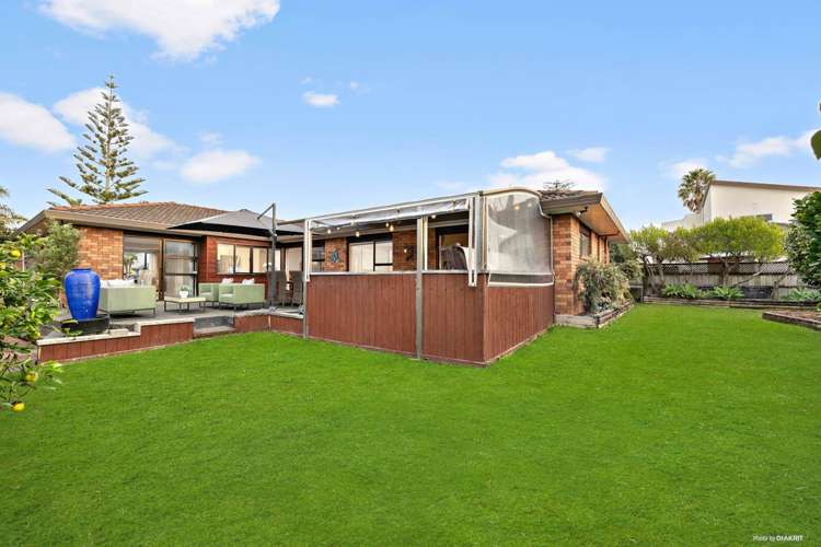 7 Pebble Beach Place Golflands_14