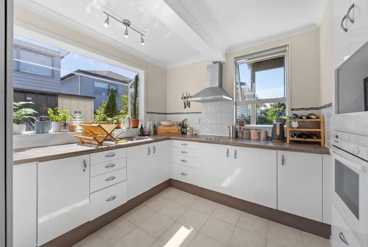 9 Stokes Avenue Te Atatu Peninsula_17