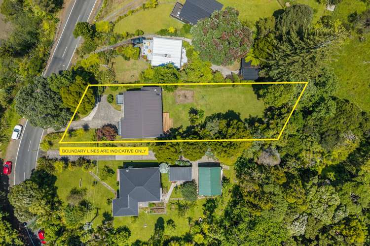 1270 Huia Road Huia_19