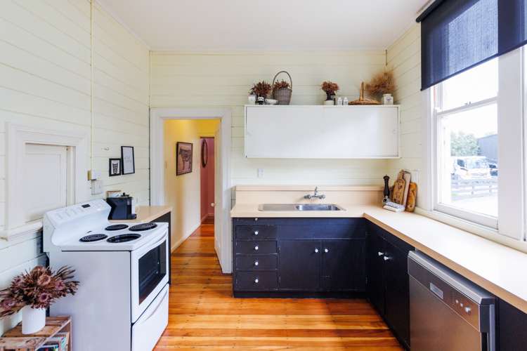 1027 Camerons Line Feilding_7