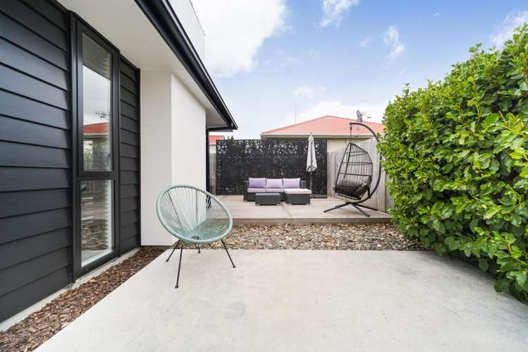 6 Ngaio Street West End_18