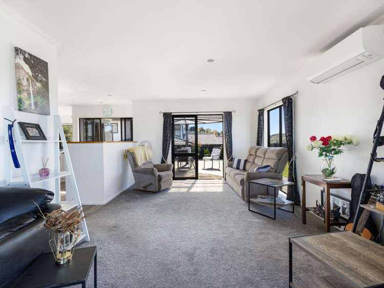 84 Churchill Drive Taradale_15