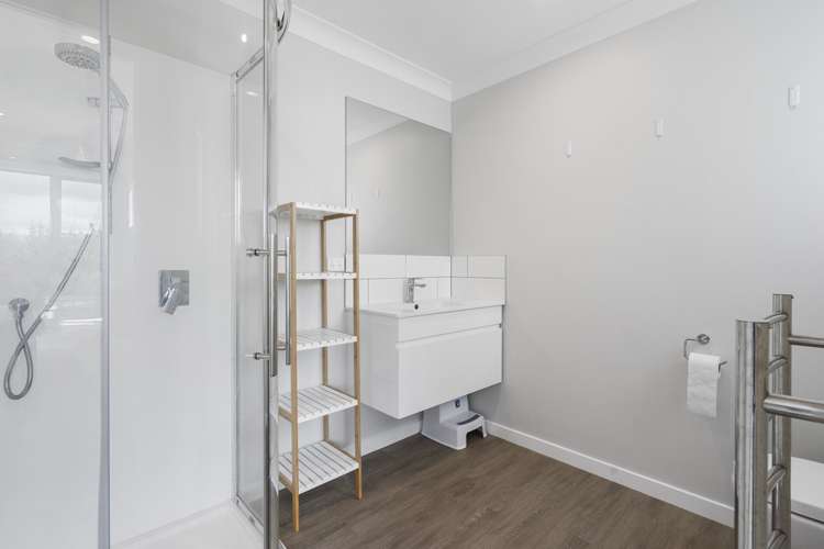 156 Endeavour Drive Whitby_18