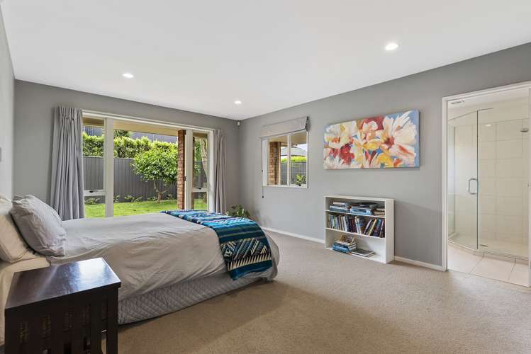 2 Vinograd Drive Te Atatu Peninsula_27