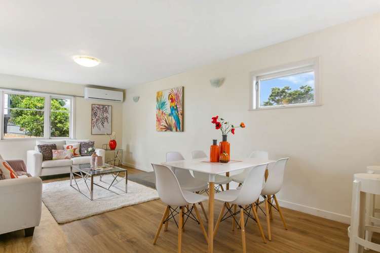 243a Glengarry Road Glen Eden_6