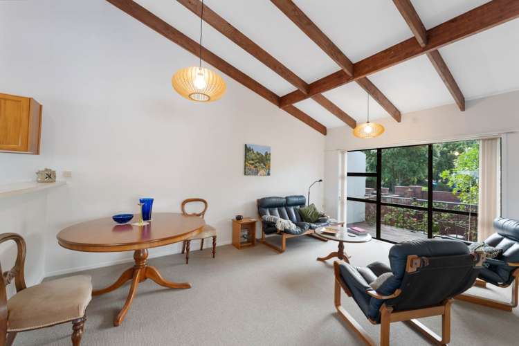 1/11 Woodhall Road Epsom_5