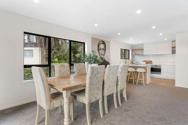 1/12 Surville Place Mairangi Bay_4