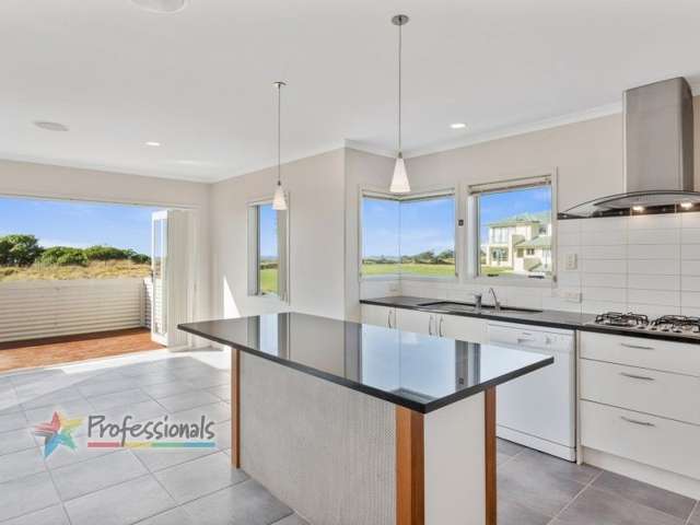 5 Esplanade Rise Coastlands_3