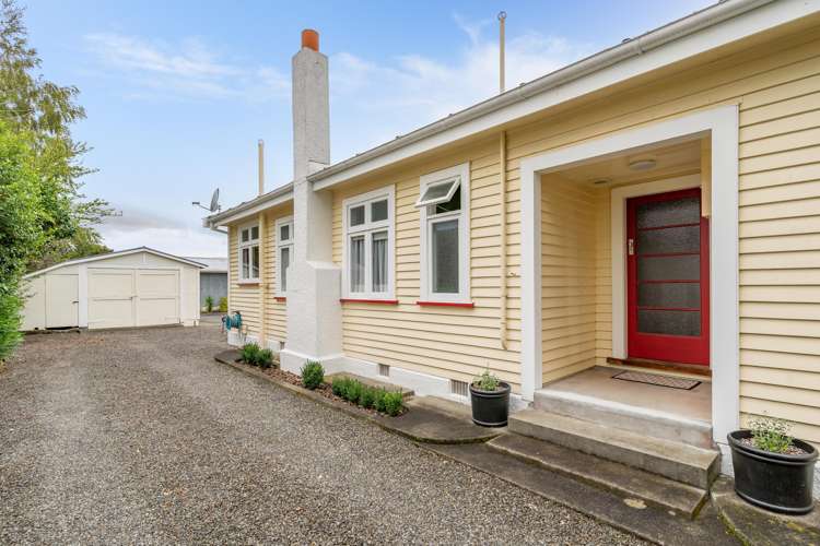 8 Waltons Avenue Masterton_16