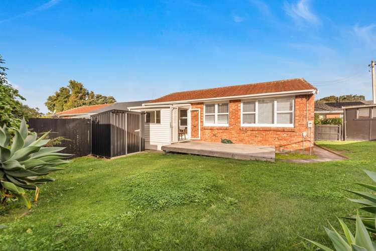 1/34a Parr Road South Point Chevalier_1