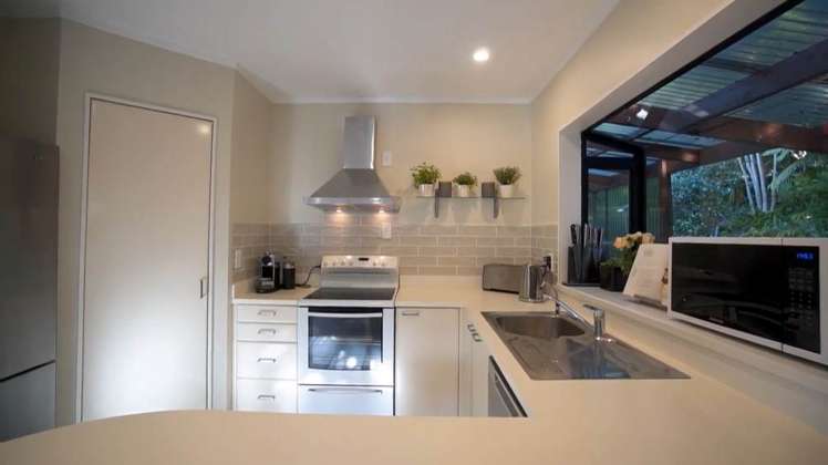 36B Greenvalley Rise Glenfield_1