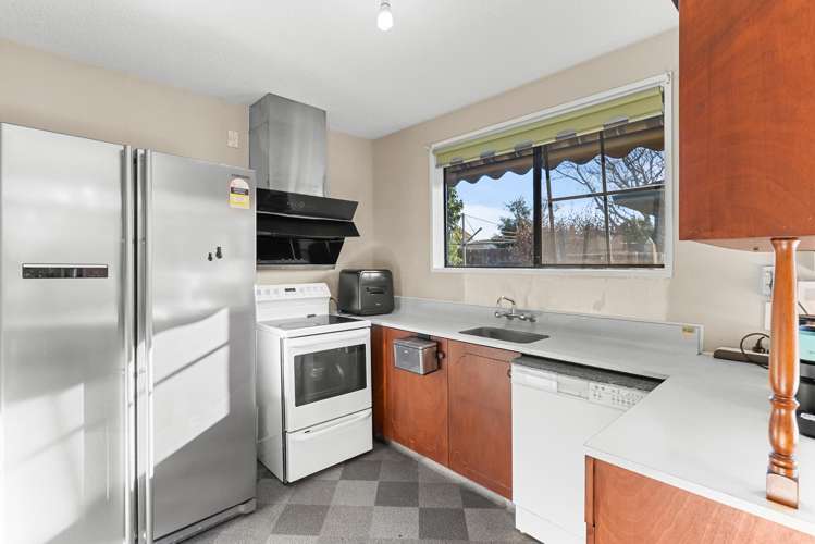 2/136 Middlepark Road_5