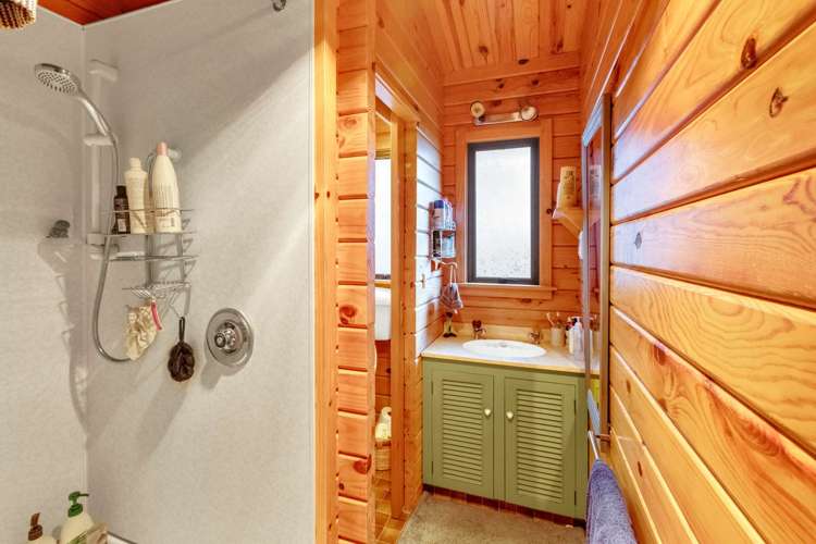 39 Newburn Street Waikaia_24