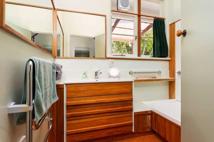 47 Park Road Titirangi_25