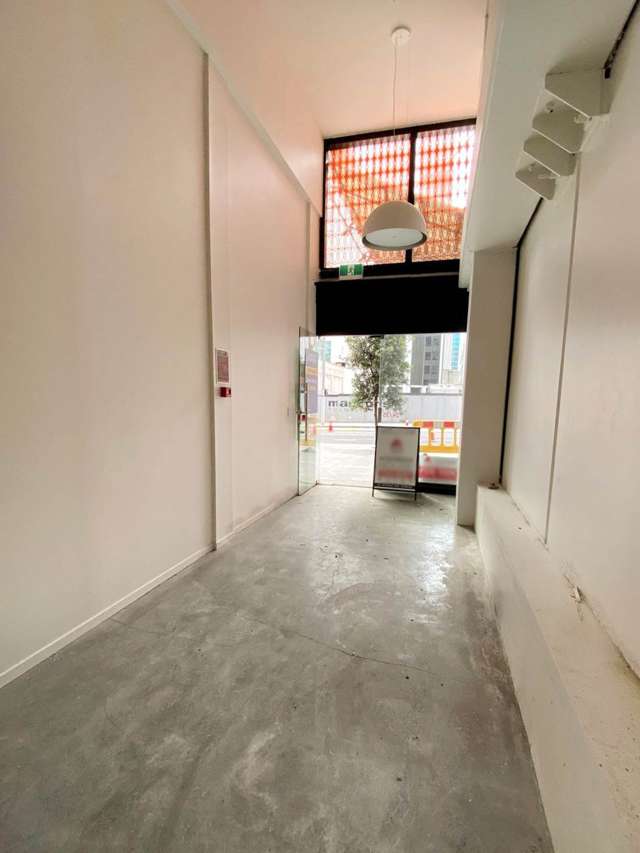 Unit 24/35 Albert Street City Centre_1