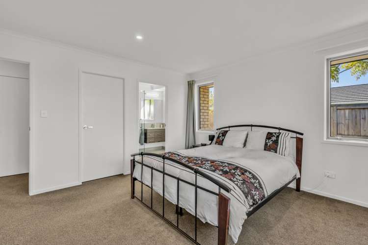 11 Kaurinui crescent One Tree Point_12