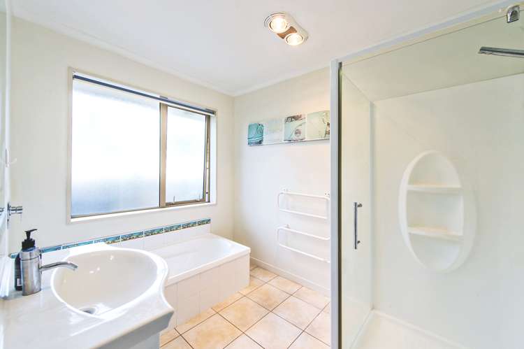 6 Stanwood Grove Darfield_14