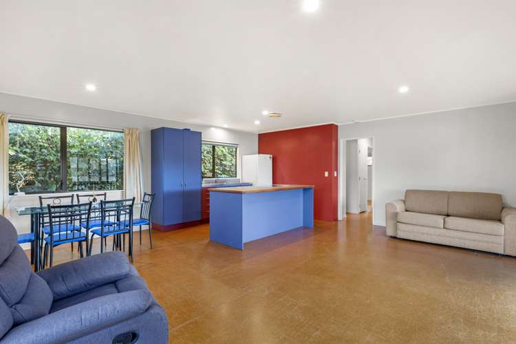 50 Lorenzen Bay Road Raglan_17