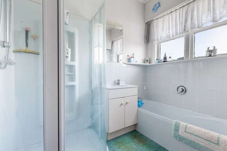 7 Phillip Avenue Glen Eden_13