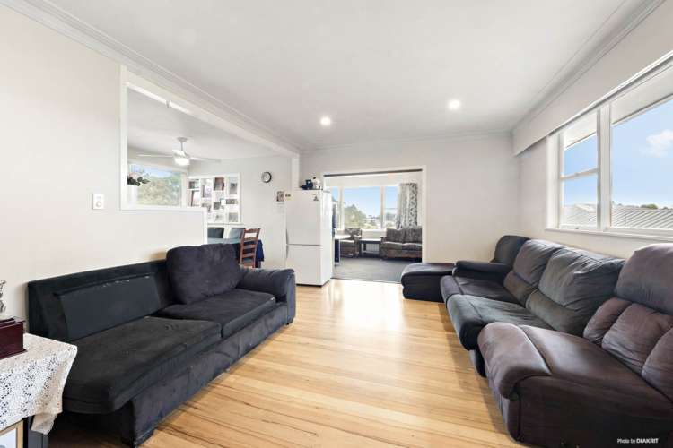 39 Mason Street New Lynn_6